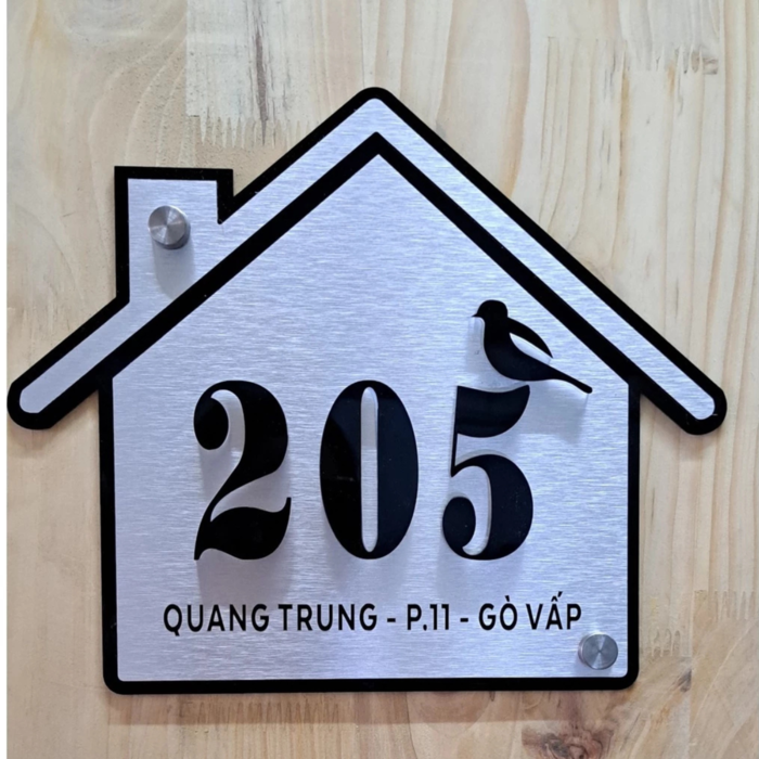 Mẫu biển số nhà biệt thự chất liệu mica khách hàng có thể thiết kế theo sở thích 