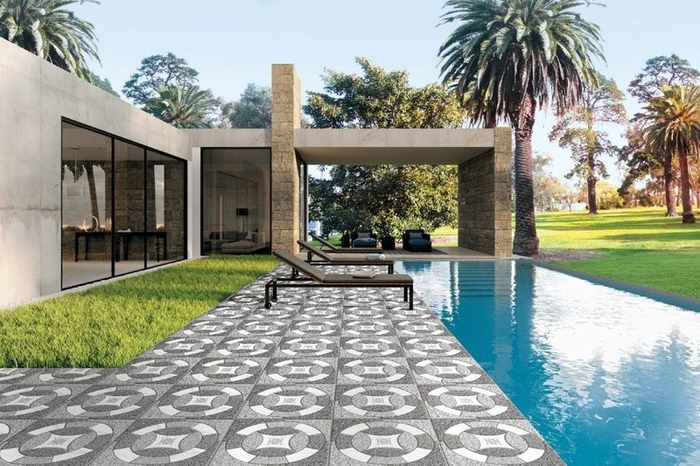 Gạch bông họa tiết hoa văn xám trắng, có độ nhám nhẹ phù hợp lát sân vườn