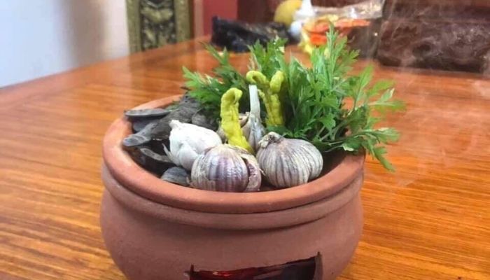 Xây nhà kiêng đi đám ma: giải mã quan niệm dân gian 4 Lưu ý cách trừ khí lạnh khi đi đám ma về