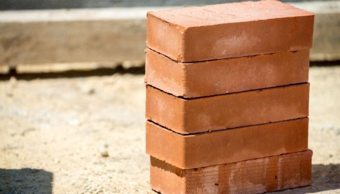 Một số yếu tố ảnh hưởng đến giá gạch đặc xây nhà