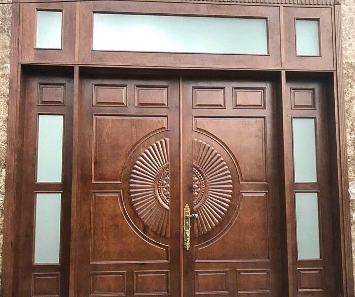 Mẫu cửa gỗ 4 cánh lệch được sử dụng không gian có diện tích vừa và nhỏ